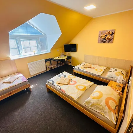 Restaurace - Bavorsky Dvur Pensión 3*