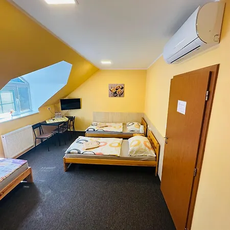 Restaurace&penzion Bavorsky Dvur Gæstehus 3*
