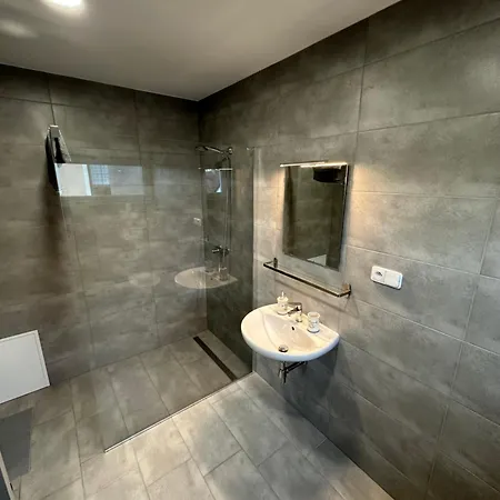 Restaurace - Bavorsky Dvur Pensión 3*