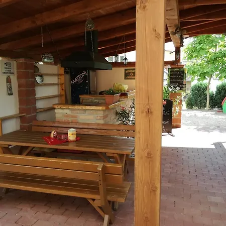 Restaurace - Bavorsky Dvur Sezemice