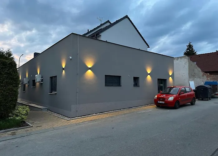 Restaurace - Bavorsky Dvur בית הארחה 3*