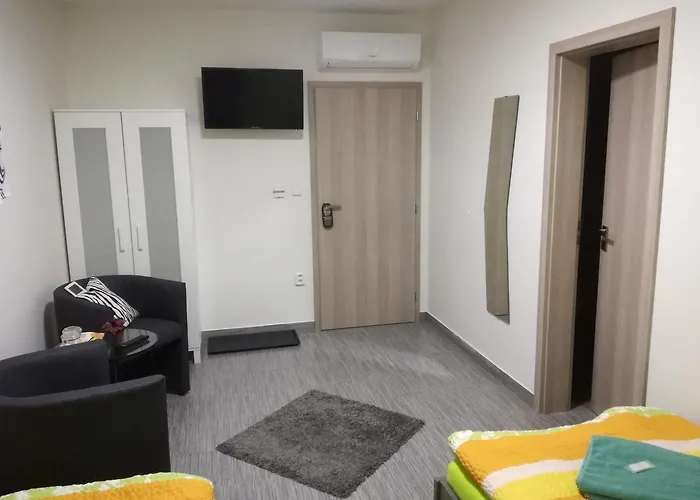 בית הארחה Restaurace - Bavorsky Dvur 3*